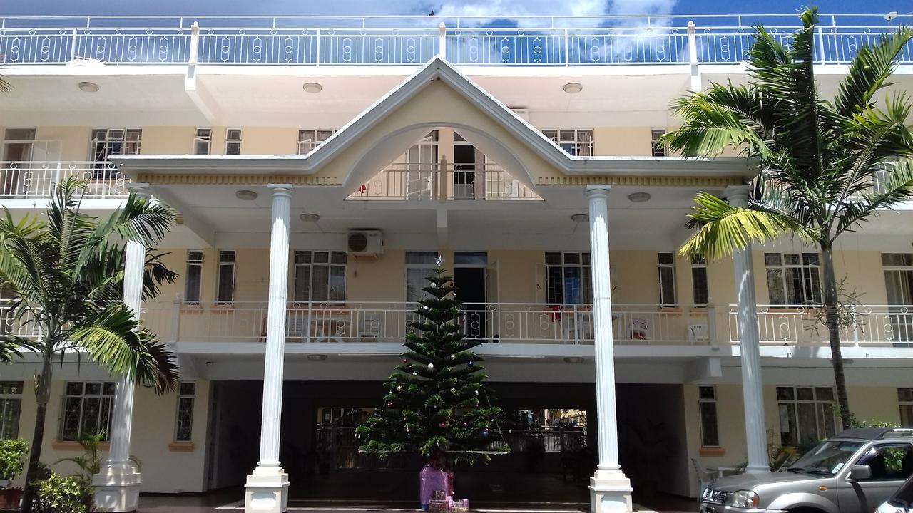 Alpha Villa Flic en Flac ภายนอก รูปภาพ